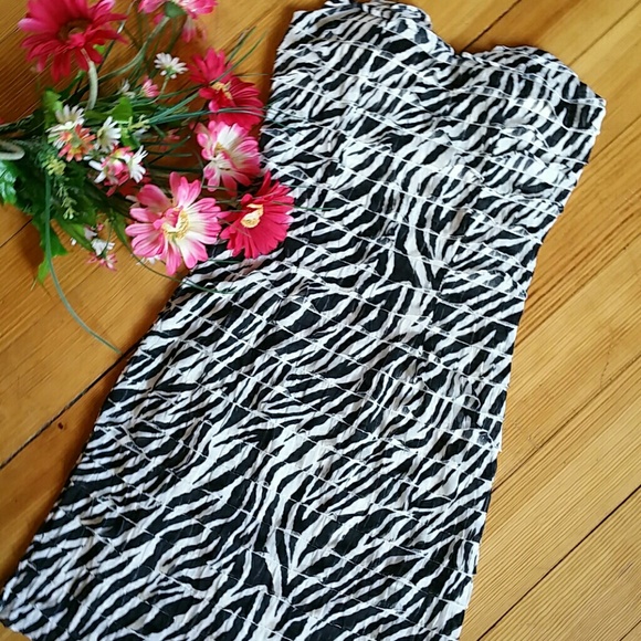 Charlotte Russe Dresses & Skirts - Charlotte Russe Zebra Print Strapless Dress